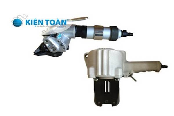 Quy trình vận hành máy đóng đai trong công đoạn đóng gói hàng hóa