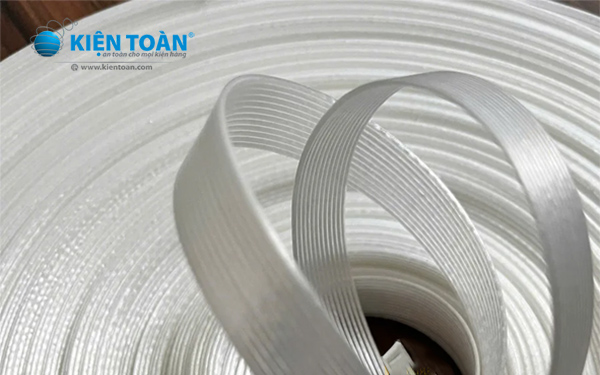 Ứng dụng dây đai composite trong đóng gói hàng hóa